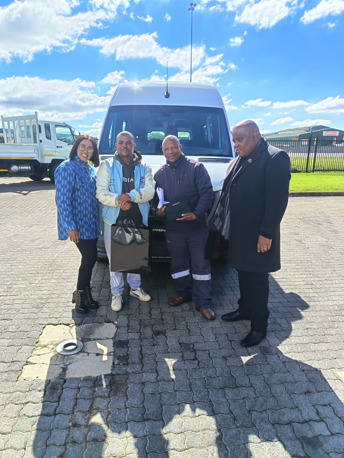 Bantu Bus Delivery 222 (6)